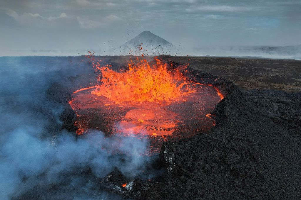 Volcano Monitoring From Space Cuts Warning Times Volcano Monitoring From Space Cuts Warning Times — illustrative photograph